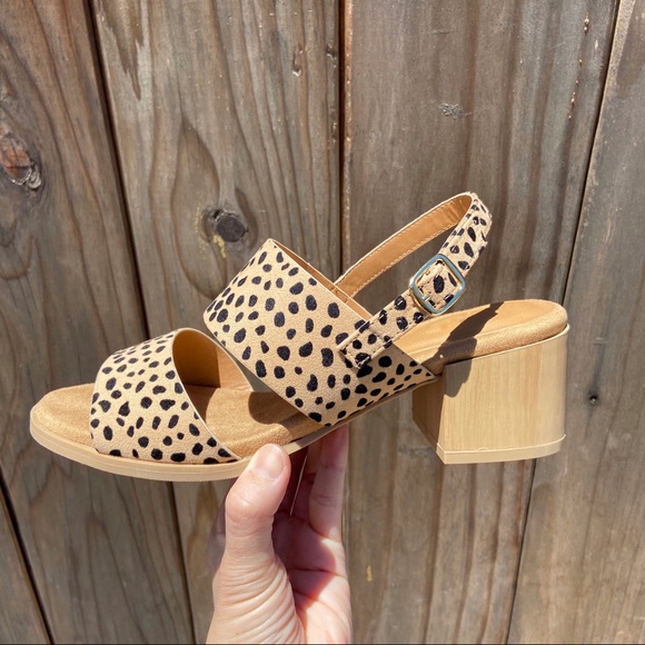 CYBER SALE! LAST Sz7! SIENNA Cheetah Heeled Sandal - Picture 3 of 9